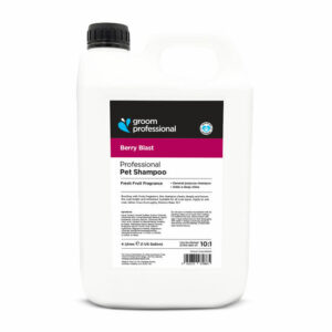 Groom Professional Berry Blast Shampoo   4000 ml.
